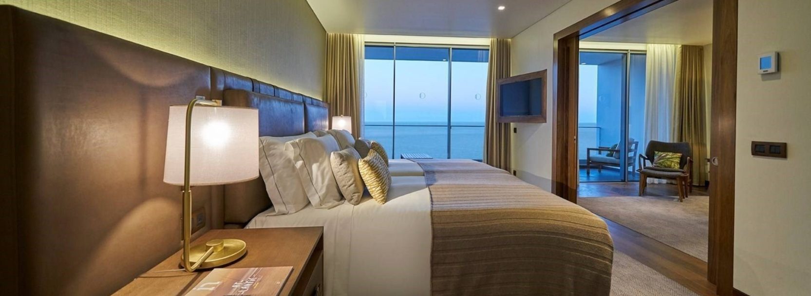 LES SUITES AT CLIFF BAY PORTOBAY 5