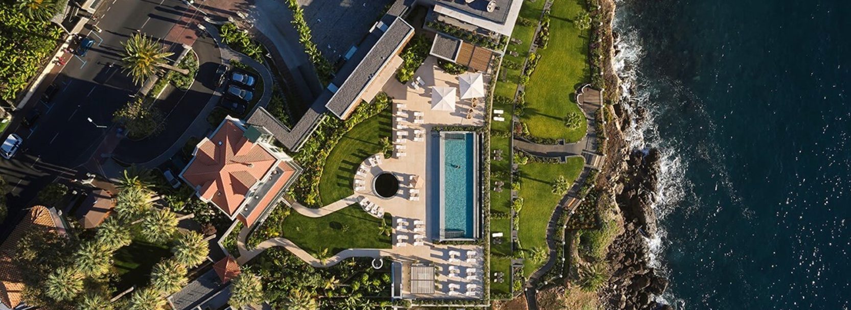 LES SUITES AT CLIFF BAY PORTOBAY