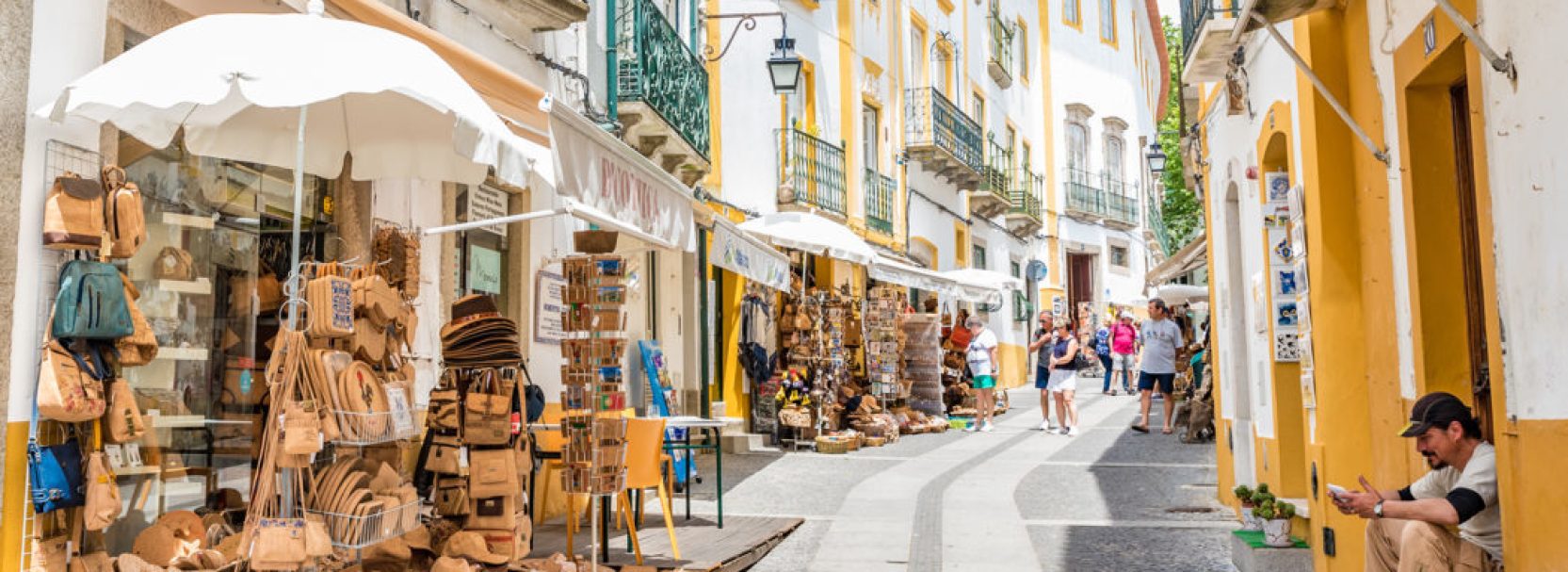 PORTUGAL IN DEPTH 19